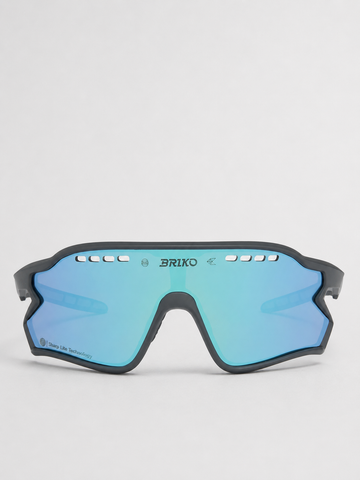 Briko Daintree Sharp Lite Grey Oslo front view